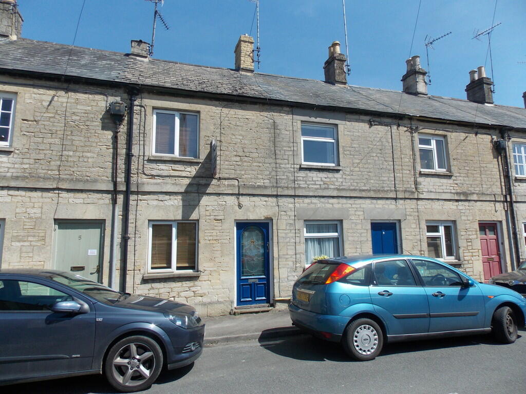 2 bedroom terraced house for sale in Chester Street, Cirencester, GL7