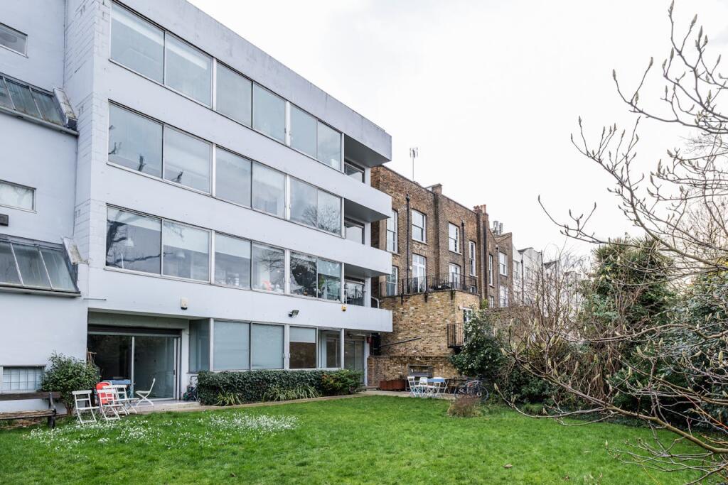Main image of property: Studio 9, Cliff Road Studios, 5 Cliff Road, Camden, London, NW1 9AN