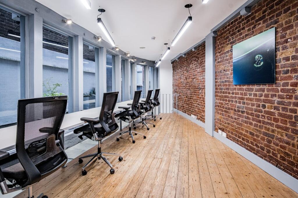 Main image of property: 6 St John's Place, Clerkenwell & Farringdon, London, EC1M 4NP