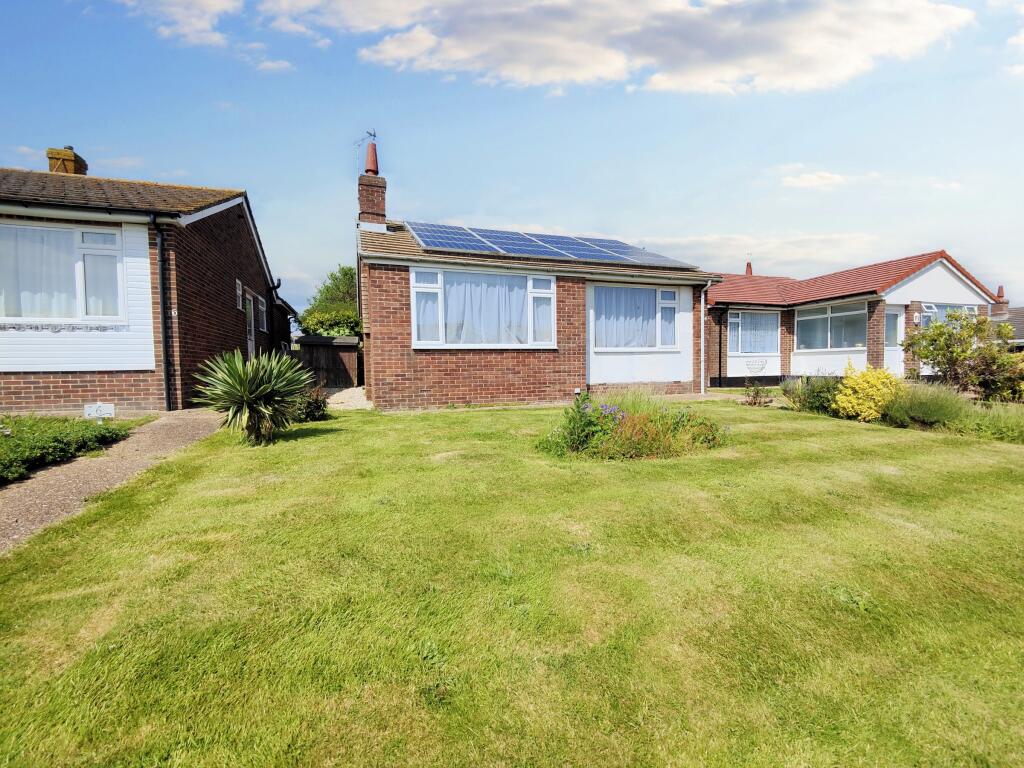 2 bedroom bungalow for sale in The Linkway, Westham, Pevensey, BN24