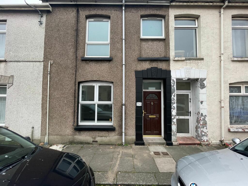 Flat to rent on 79b Ropewalk Road, Llanelli
