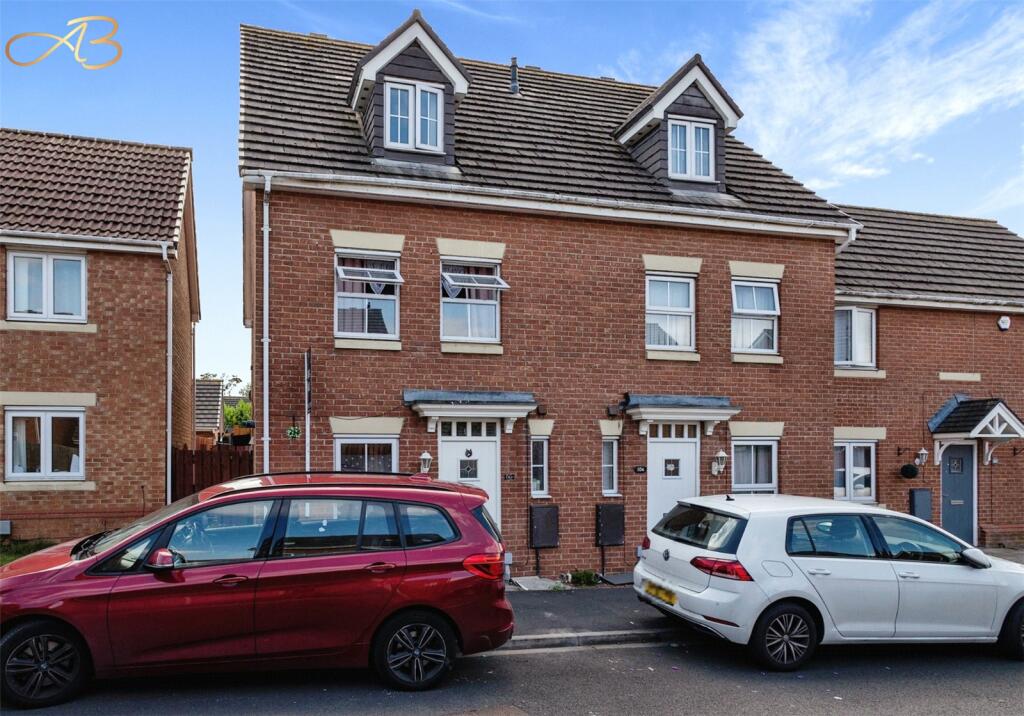 3 bedroom terraced house for sale in Maddren Way, Linthorpe