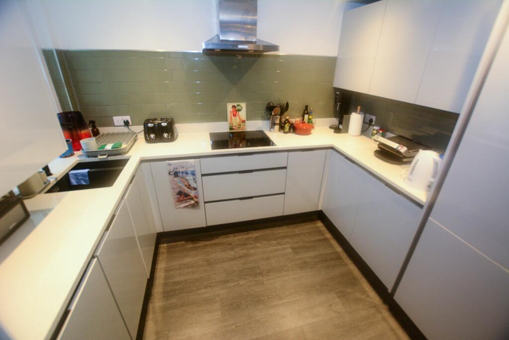 Additional property image - Cross Street, Hove