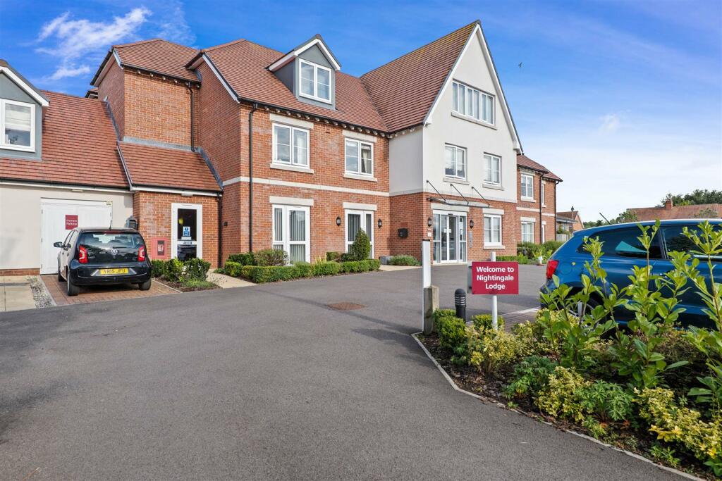 1 bedroom retirement property for sale in Defford Road, Pershore, WR10