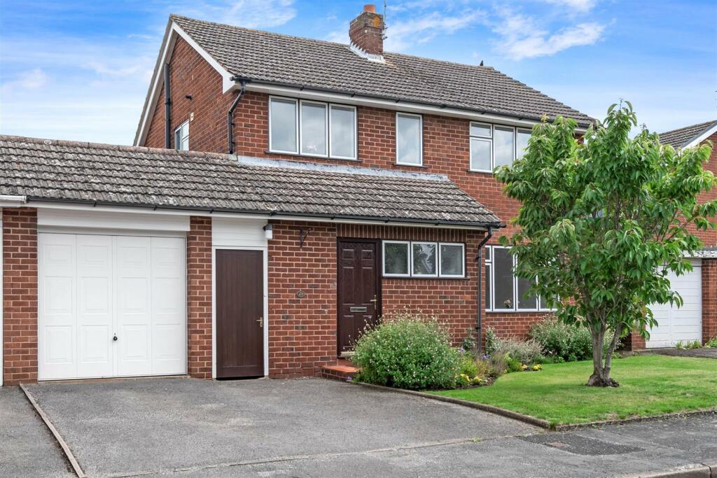 4 bedroom house for sale in Avon Green, Wyre Piddle, Pershore, WR10