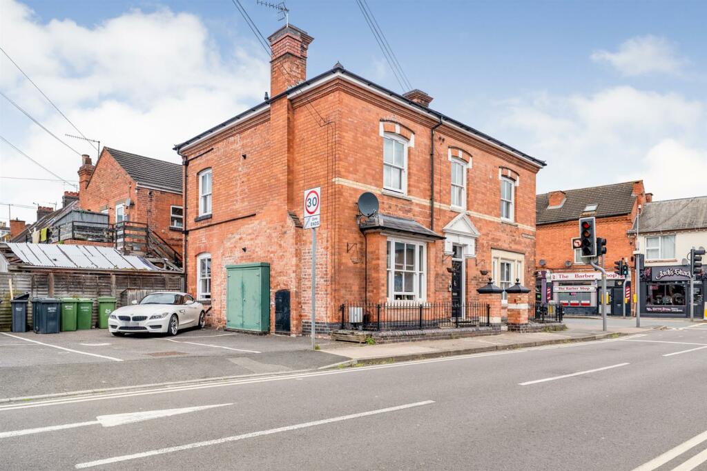 1 bedroom flat for sale in Sebright Avenue, Worcester, WR5