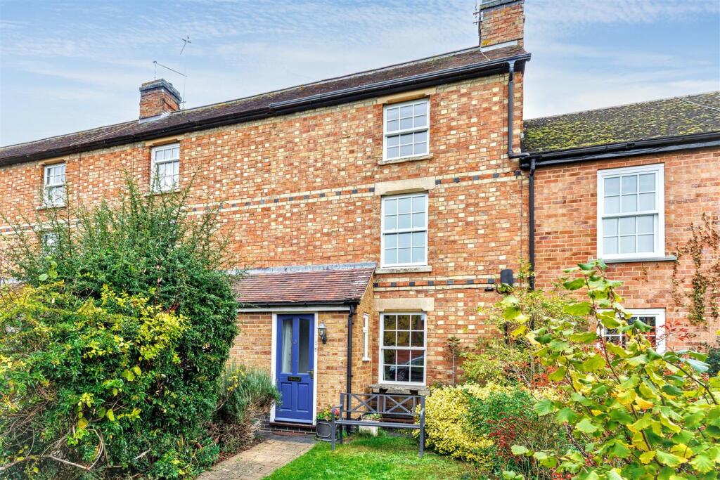 Main image of property: Masons Ryde, Pershore