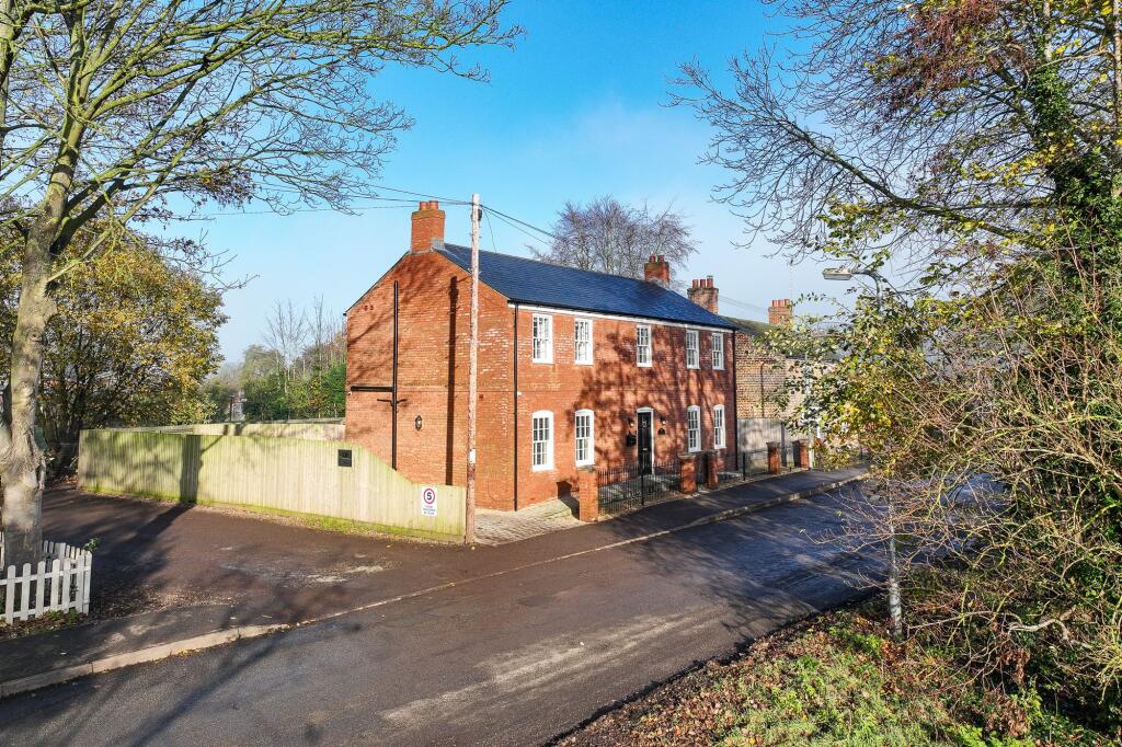 Main image of property: Rectory Road, Tydd St. Mary, PE13