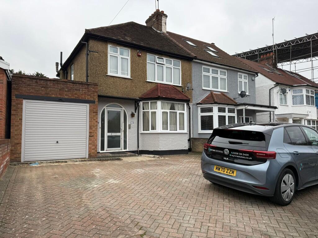 Main image of property: Dollis Road, London, NW7