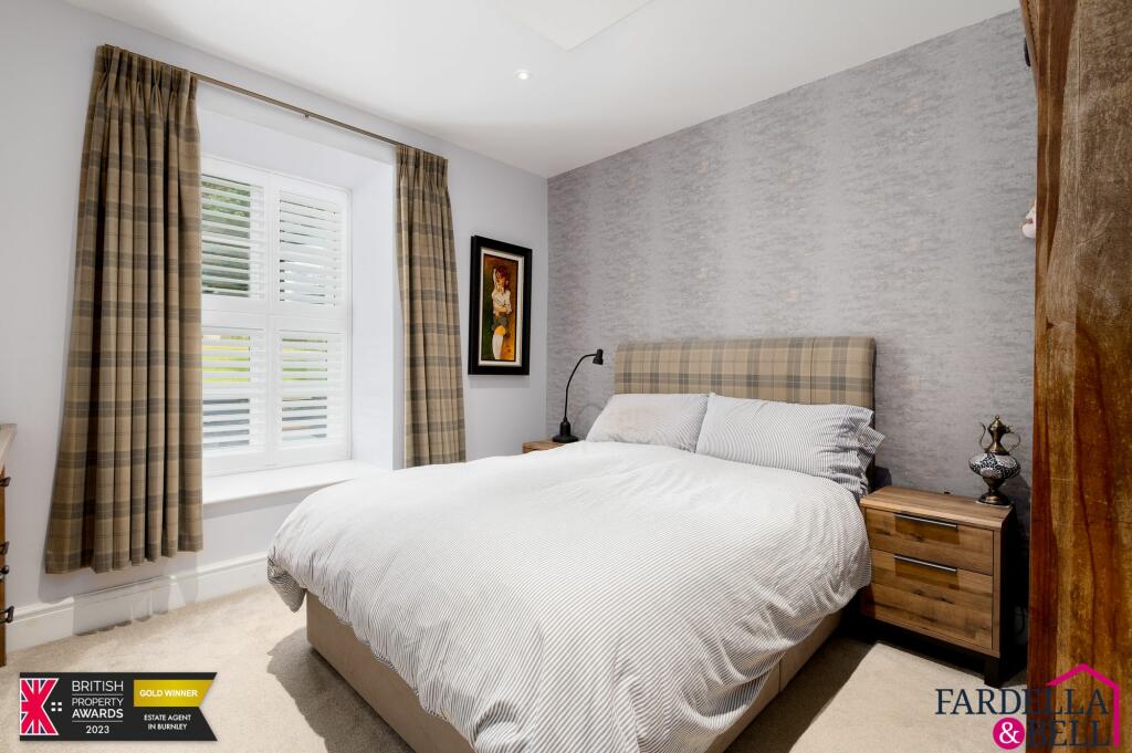 Additional property image - Burnley Road, Cliviger, BB10