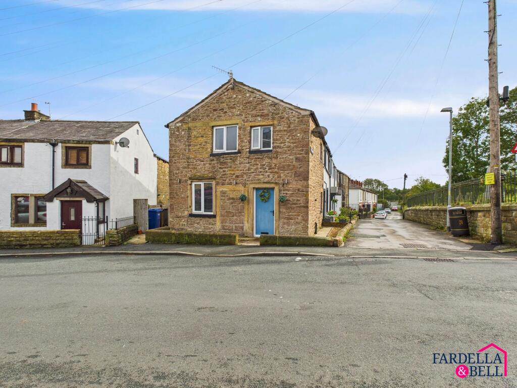 Main image of property: Wheatley Lane Road, Fence, BB12