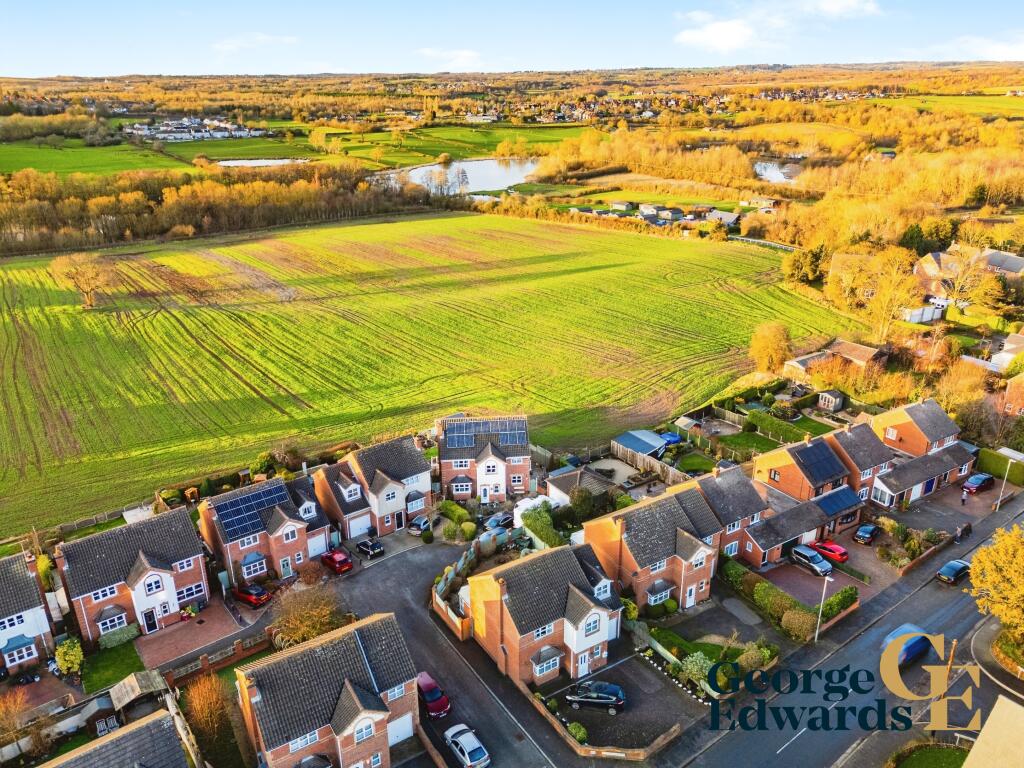 Main image of property: 5 Boncroft Gardens Oakthorpe Swadlincote DE12 7QN