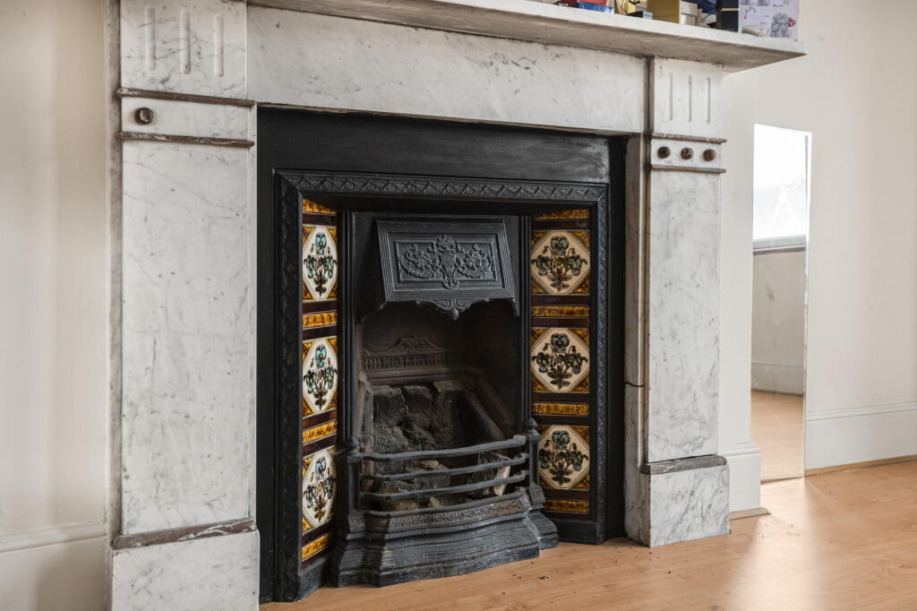 Additional property image - Bensham Manor Road, London, Surrey, CR7