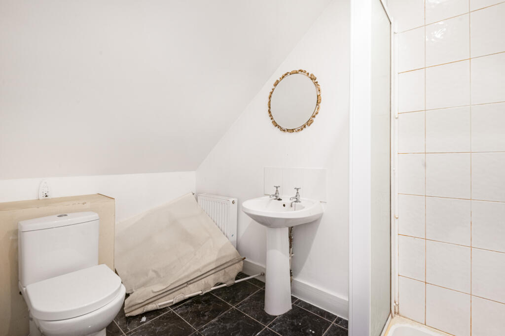 Additional property image - Bensham Manor Road, London, Surrey, CR7