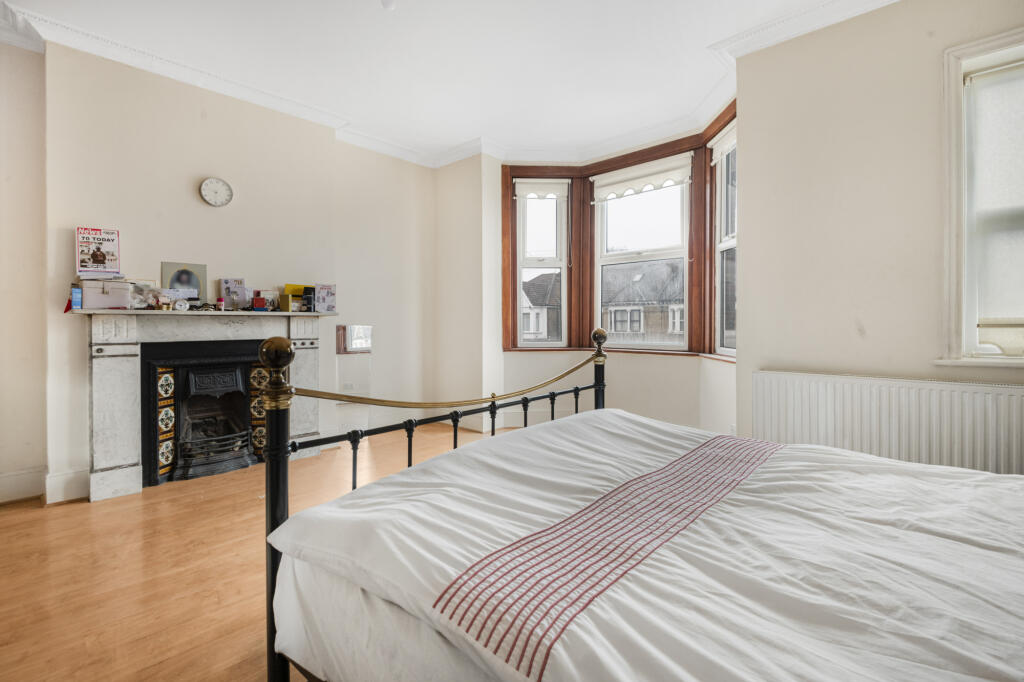Additional property image - Bensham Manor Road, London, Surrey, CR7