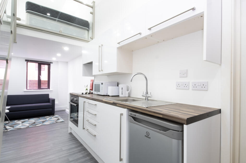 Main image of property: South Street, Reading, Berkshire, RG1