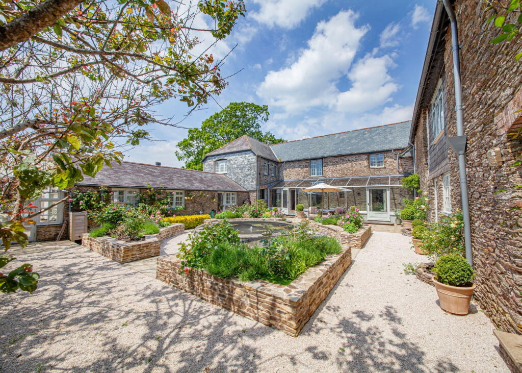 Main image of property: Edge of Dartmouth