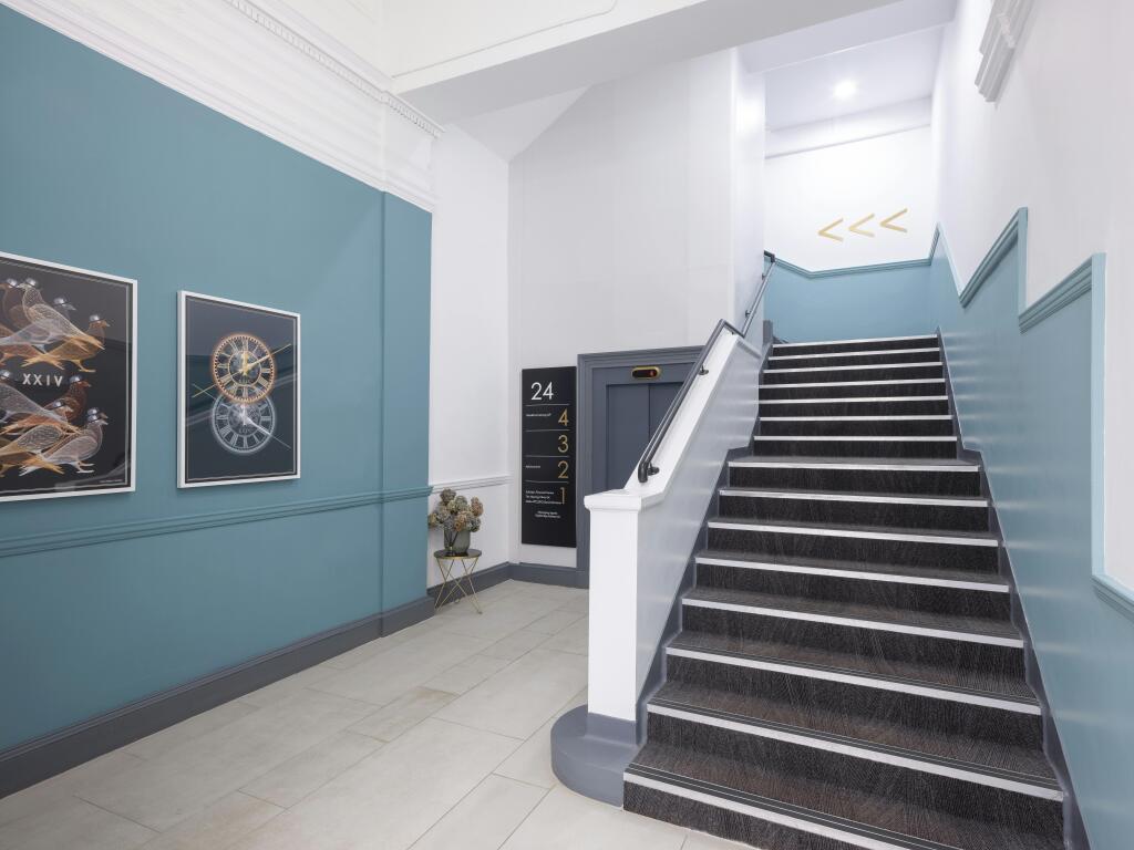 24 St Vincent Place - Reception