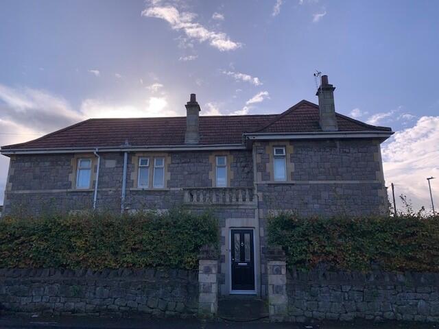 Main image of property: Room 5, 2 Beaufort Road, Weston-super-Mare, Somerset