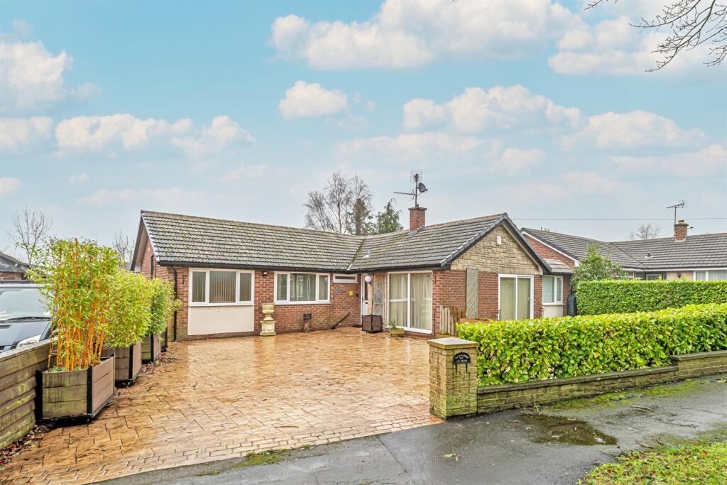 3 bedroom detached bungalow for sale in Primrose Lane, Helsby, Frodsham