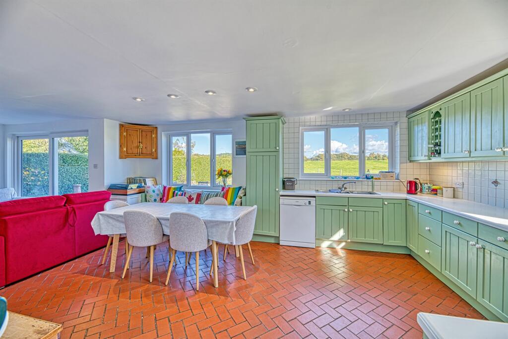 Additional property image - Stable Lane, Mouldsworth, Chester