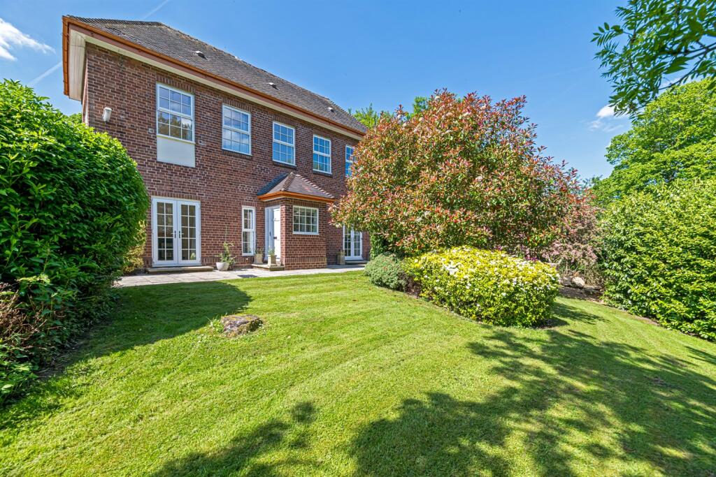 Main image of property: Kingsley Green, Frodsham
