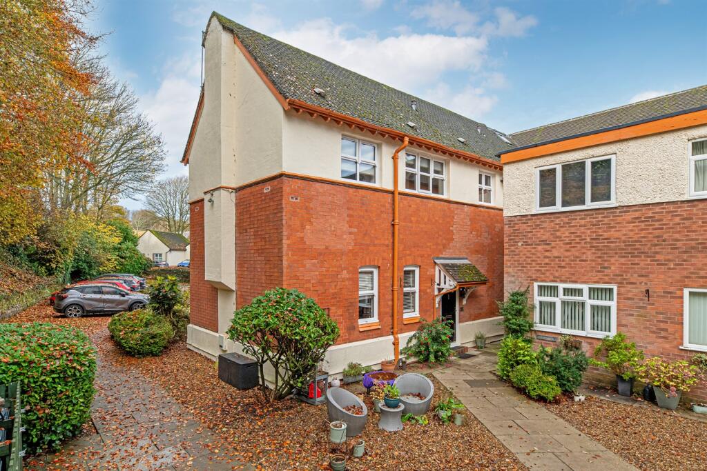 Main image of property: Kingsley Green, Frodsham