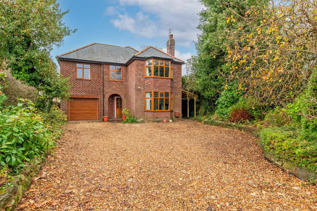 Main image of property: Commonside, Alvanley, Frodsham