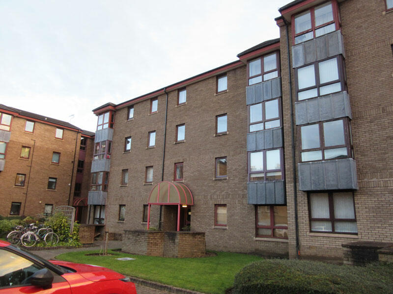 2 bedroom flat for rent in Sienna Gardens, Sciennes, Edinburgh, EH9