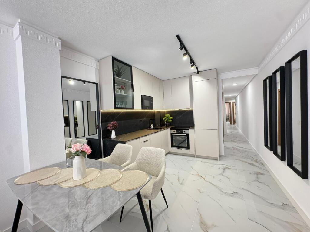 Main image of property: Valencia, Alicante, Torrevieja