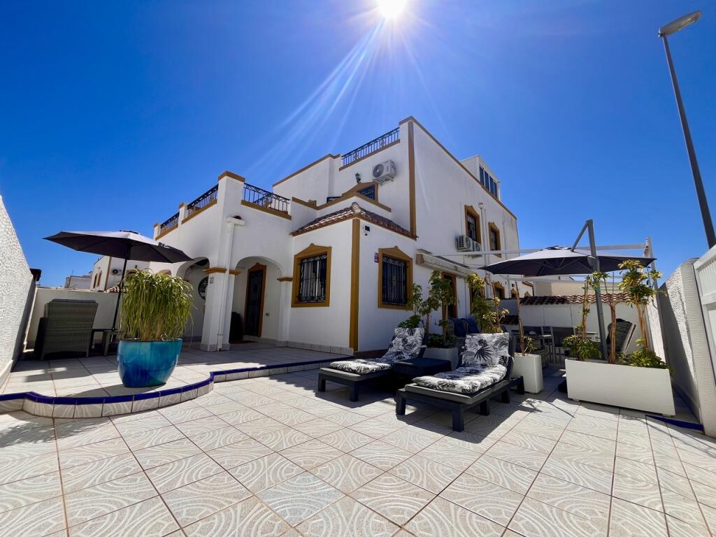 Main image of property: Valencia, Alicante, Los Montesinos