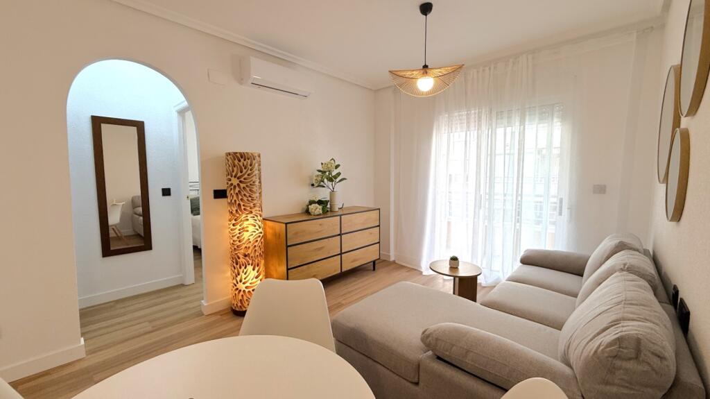 Main image of property: Valencia, Alicante, Torrevieja