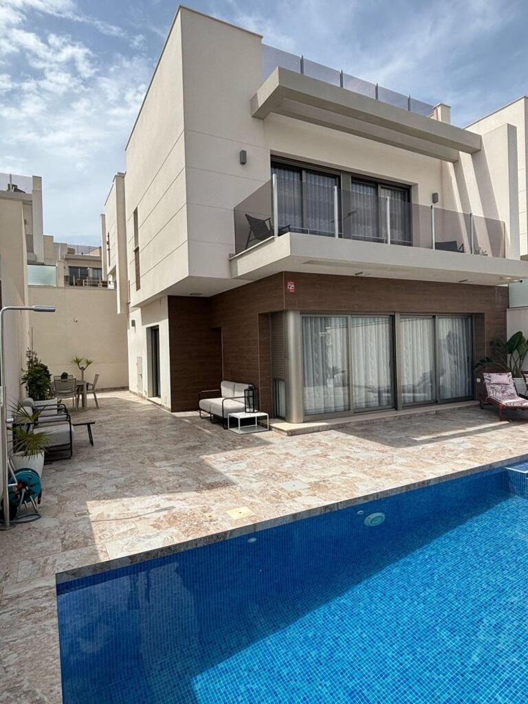 Main image of property: Valencia, Alicante, Orihuela Costa