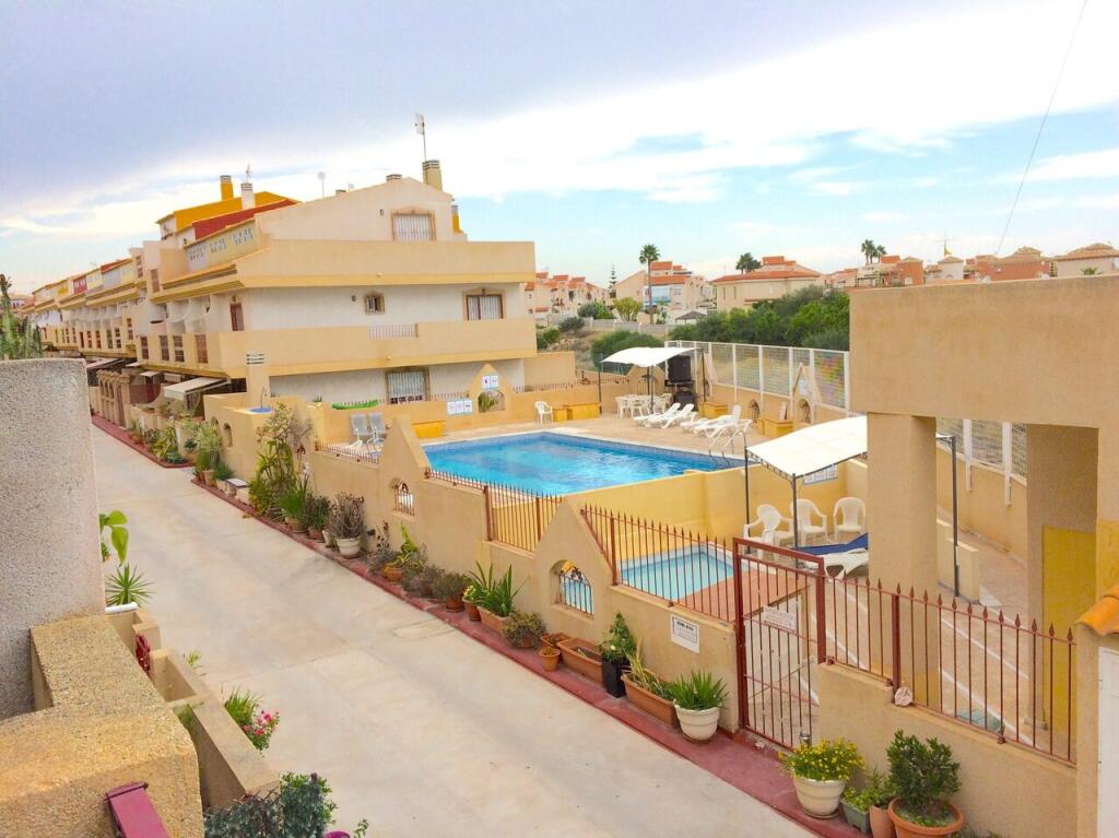 Main image of property: Valencia, Alicante, Playa Flamenca