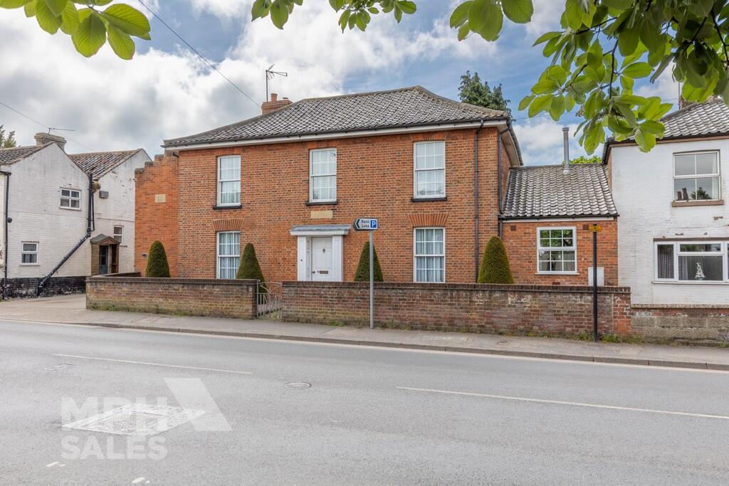 Main image of property: The Colonels, Grammar School Road, North Walsham, Norfolk, NR28