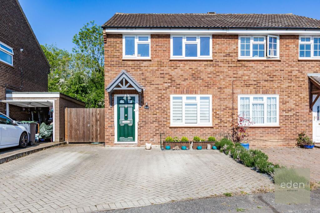 Main image of property: Gassons Road, Snodland, ME6