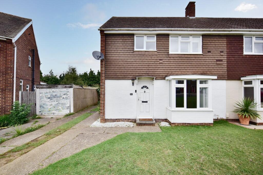 Main image of property: Larch Close, Larkfield, ME20