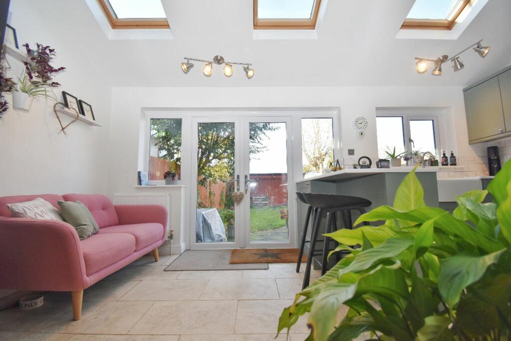 Additional property image - Meadowlands Road, Cambridge