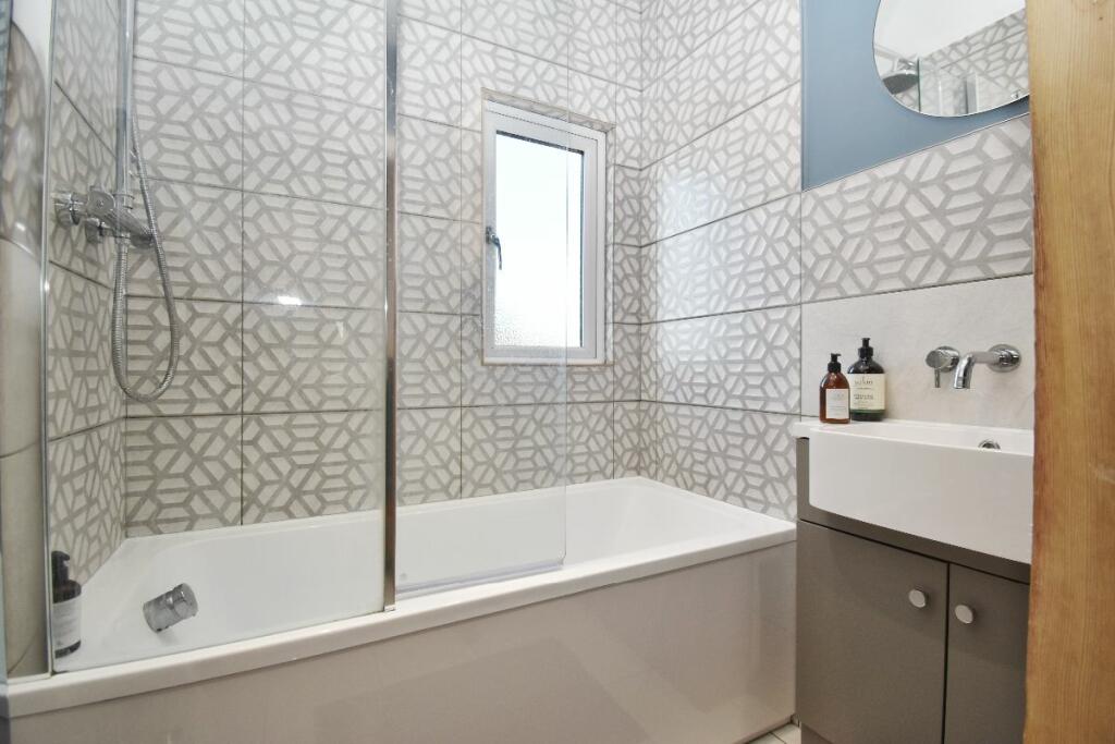Additional property image - Meadowlands Road, Cambridge