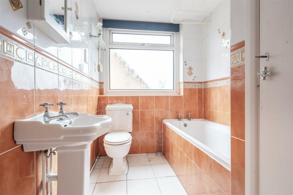 Additional property image - Elm Lodge, Fentham Road, Hampton-In-Arden