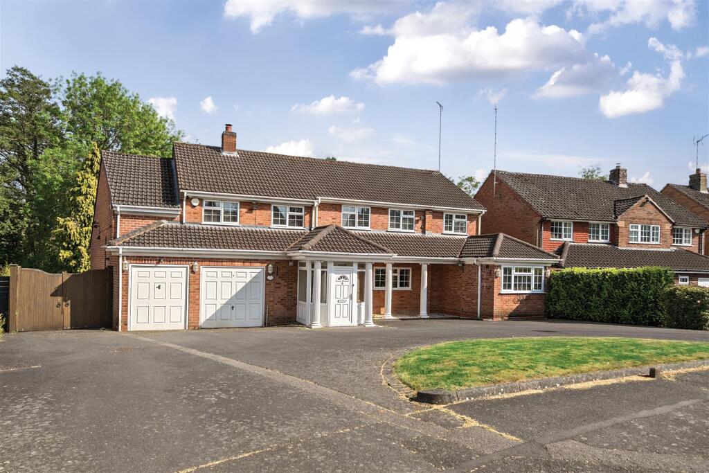 Main image of property: Wychwood Avenue, Knowle