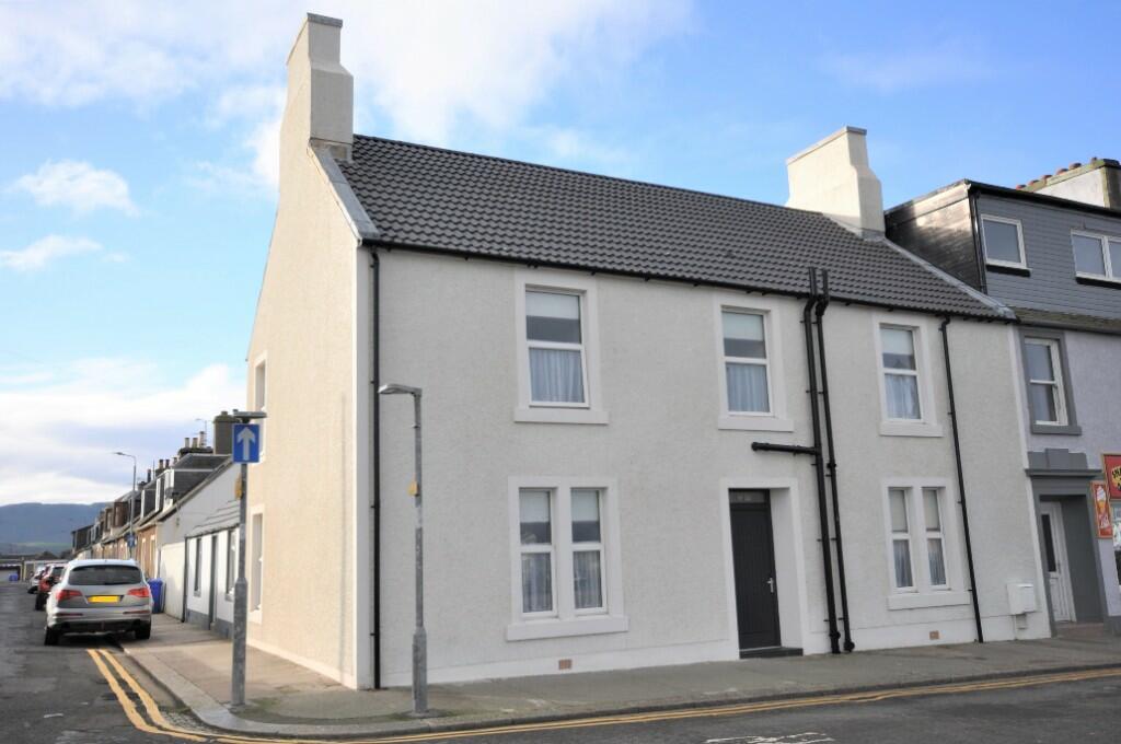 7 bedroom end of terrace house for sale in 53 Knockcushan Street