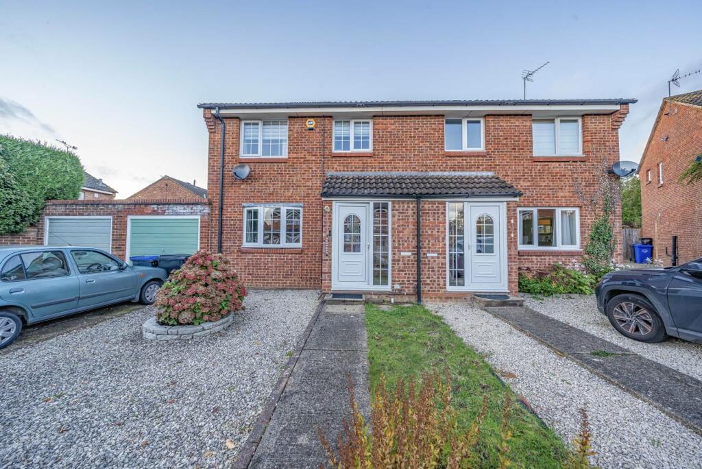 3 bedroom semidetached house for sale in Diana Close, Wexham & Fulmer