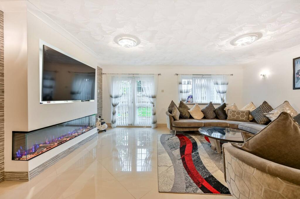 Main image of property: Courtlands Avenue, Langley, Slough, SL3