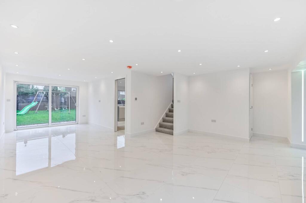 Main image of property: Cookham Road, Maidenhead, SL6