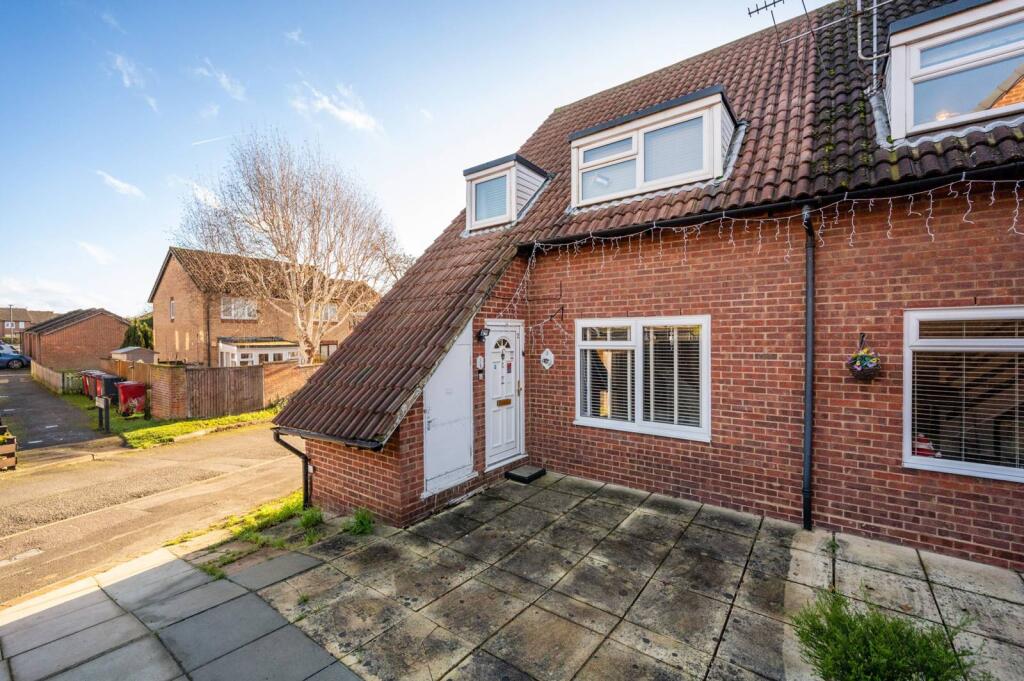 Main image of property: Bennetts Close, Cippenham Green, Slough, SL1