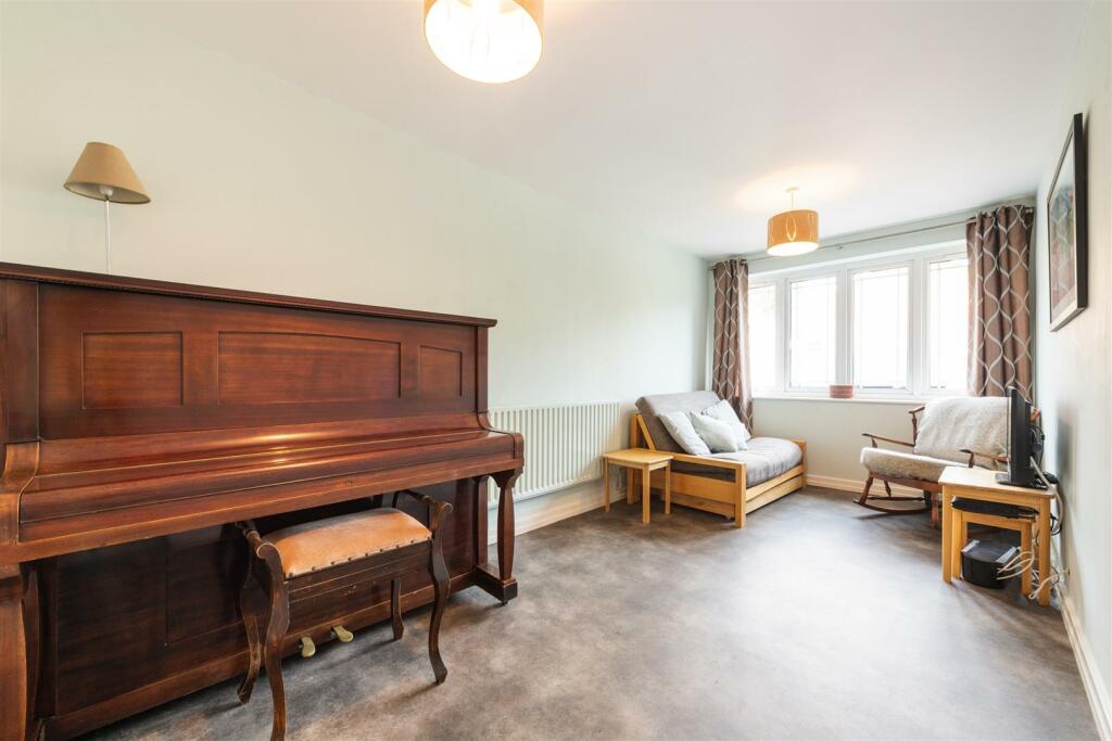 Additional property image - Glendon Way, Dorridge
