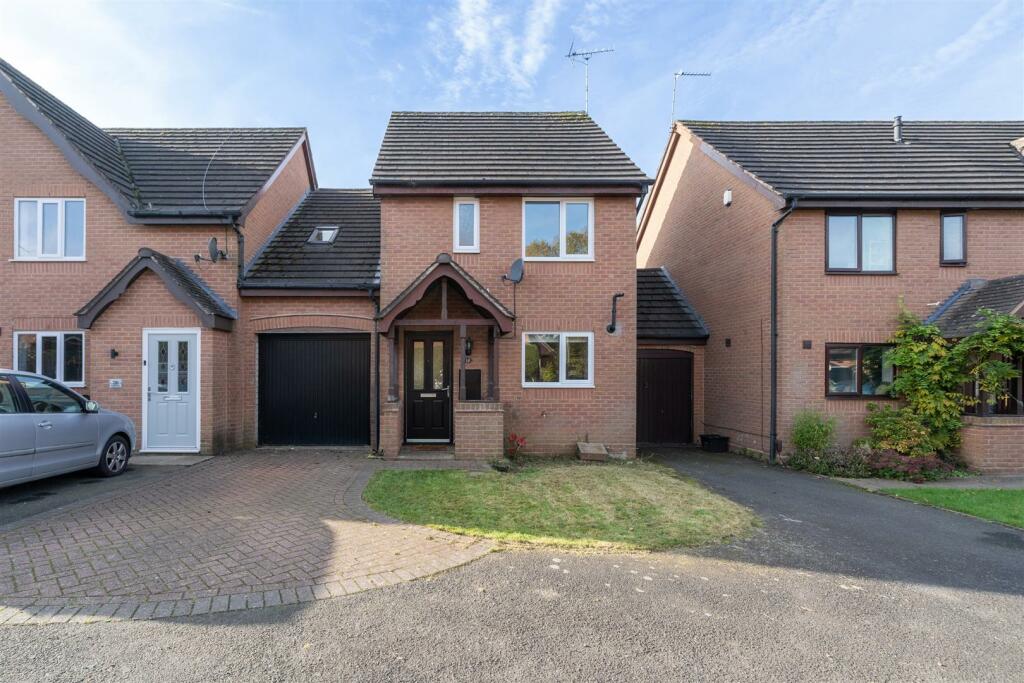 Additional property image - Hazeltree Grove, Dorridge, Solihull