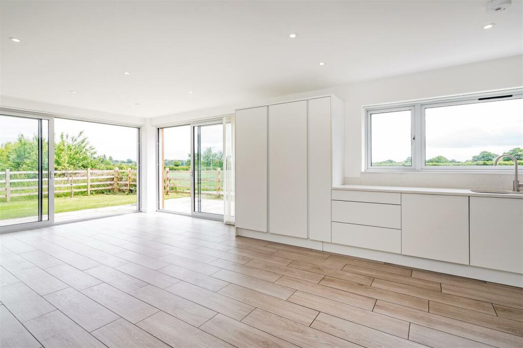 Additional property image - Stripes Hill Farm, Knowle