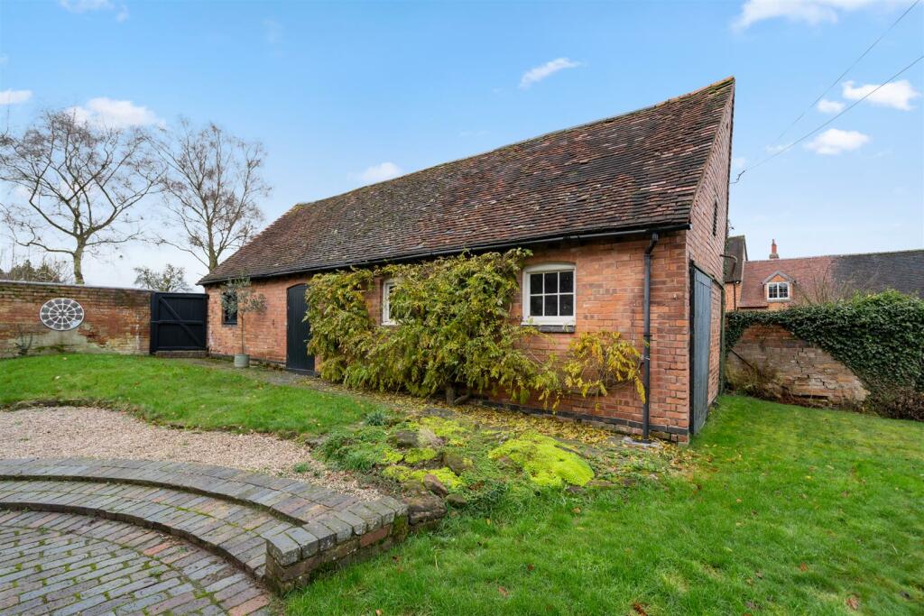 Additional property image - Packington Lane, Coleshill, Birmingham
